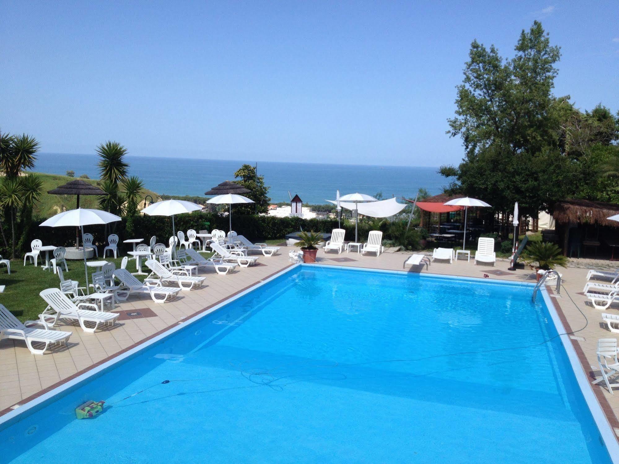 Casa Ferretti Di Ferretti Village Silvi Marina Exteriér fotografie