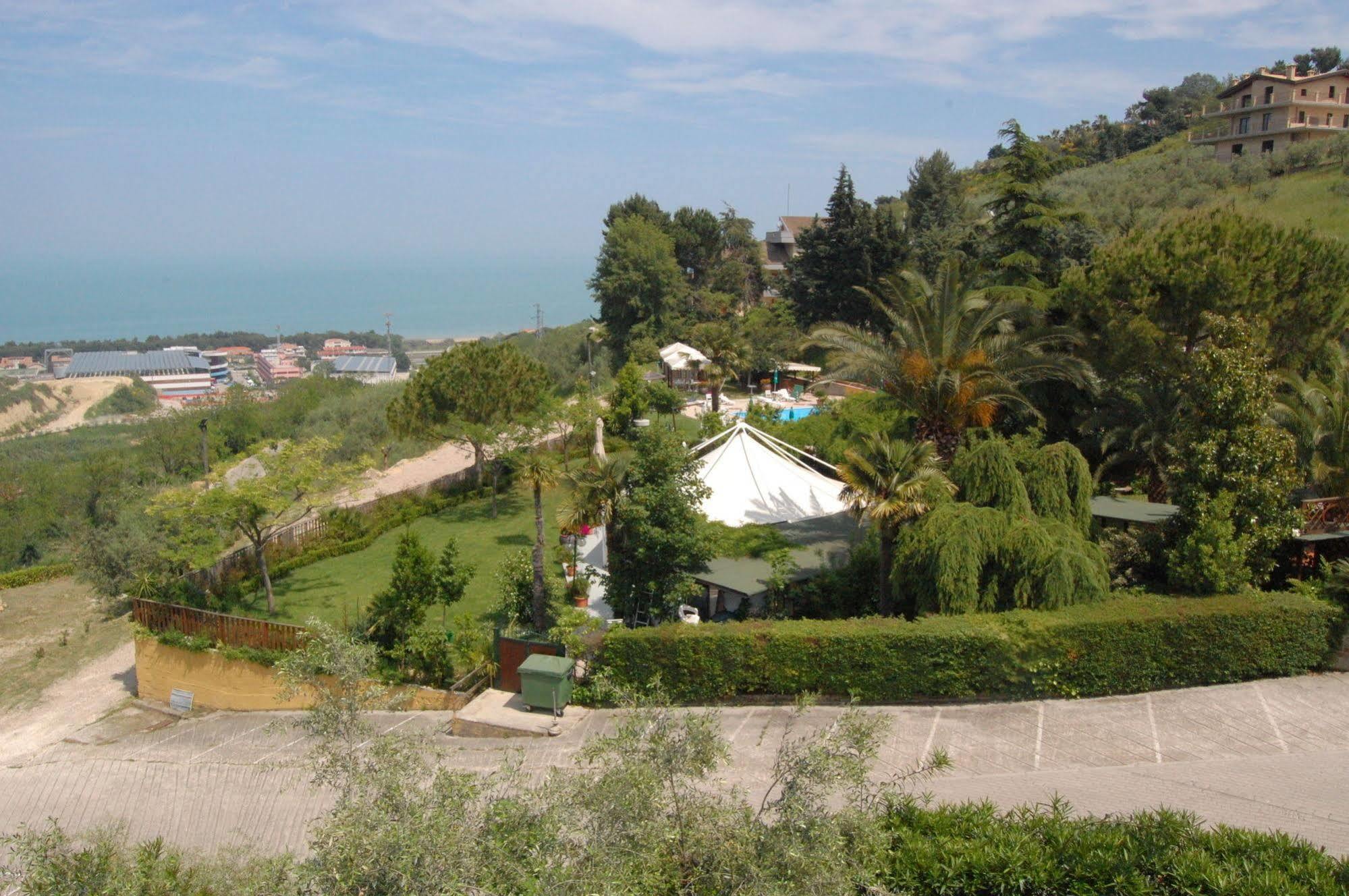 Casa Ferretti Di Ferretti Village Silvi Marina Exteriér fotografie